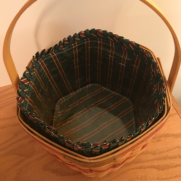 1997 Christmas Snowflake Longaberger basket - Picture 3 of 3